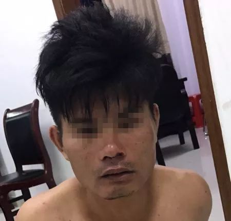 民警抓捕盜車團(tuán)伙時(shí)反被噴催淚劑